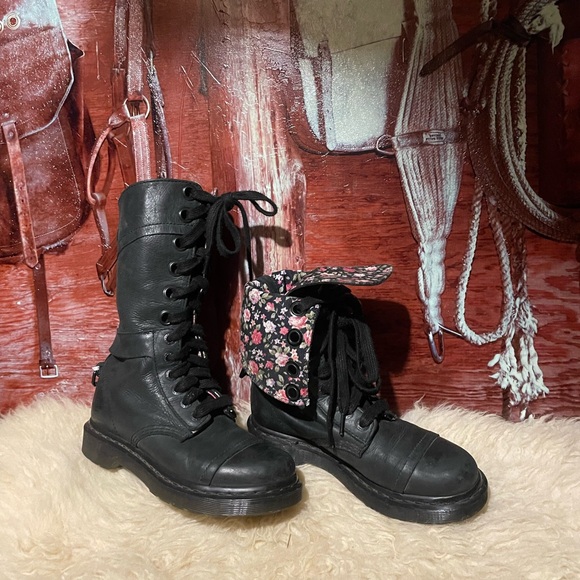 Dr. Martens Shoes - Dr Martens tall green leather boots
